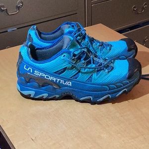 La Sportiva Ultra Raptó w's; women's shoe size 9.5 in very good condition,